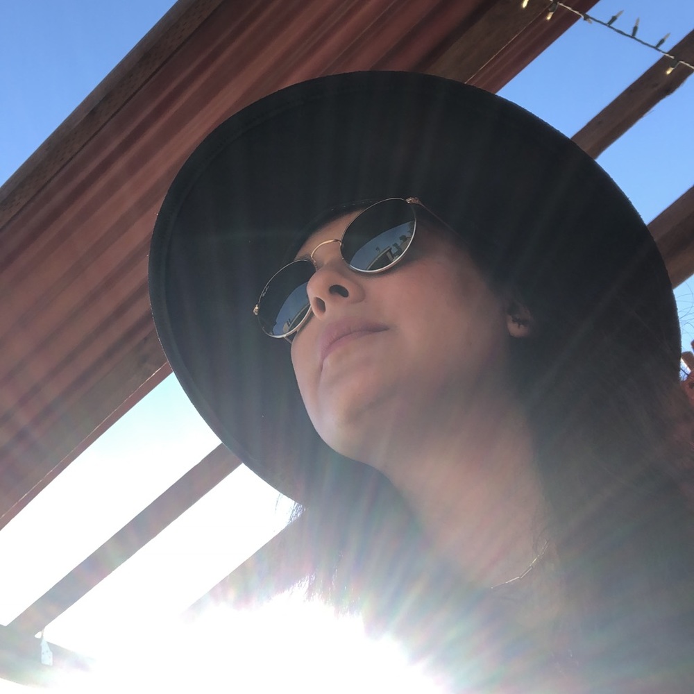 Meet your Posher, Karla